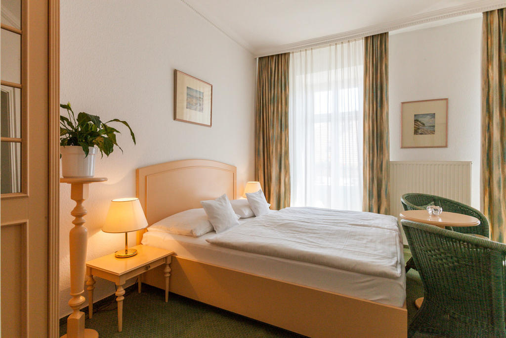 Hotel Villa Auguste Viktoria Heringsdorf  Rum bild