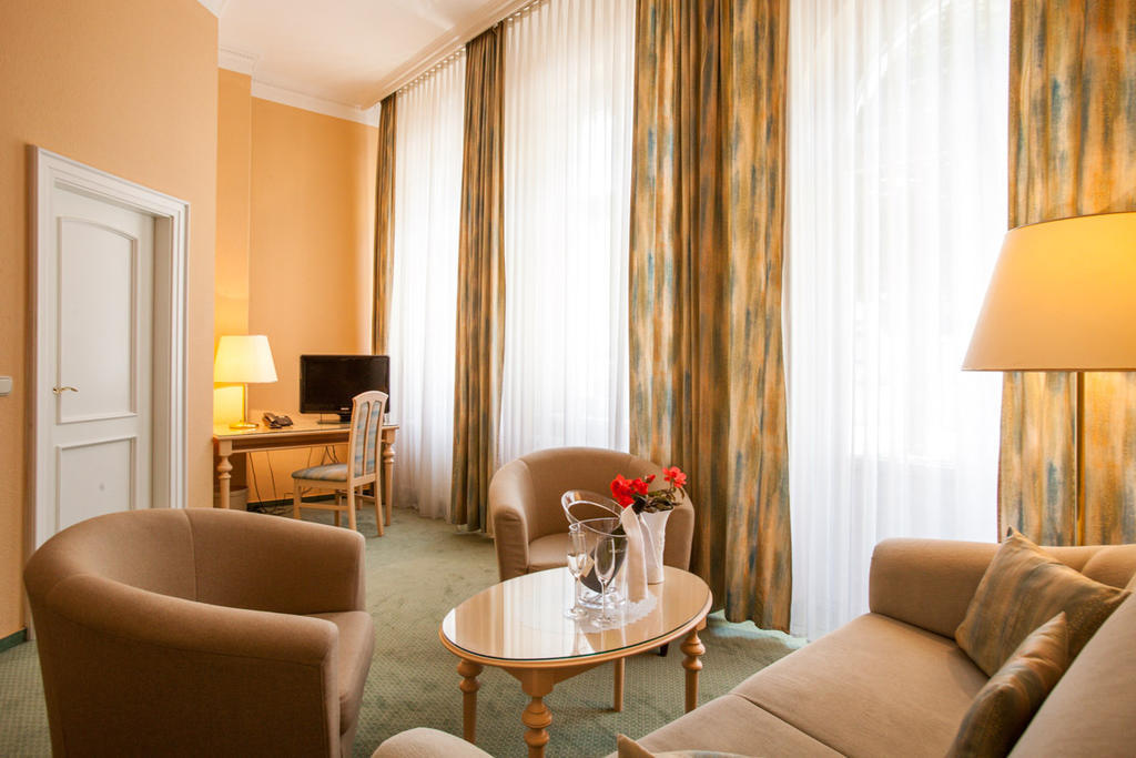 Hotel Villa Auguste Viktoria Heringsdorf  Rum bild